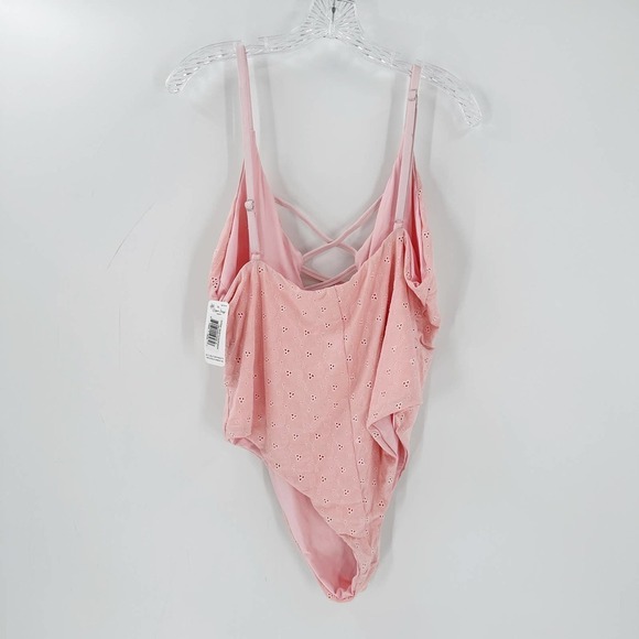 NWT Dippin' Daisy's Bliss Plus Size Swimsuit Rosewater Eyelet - Picture 8 of 8